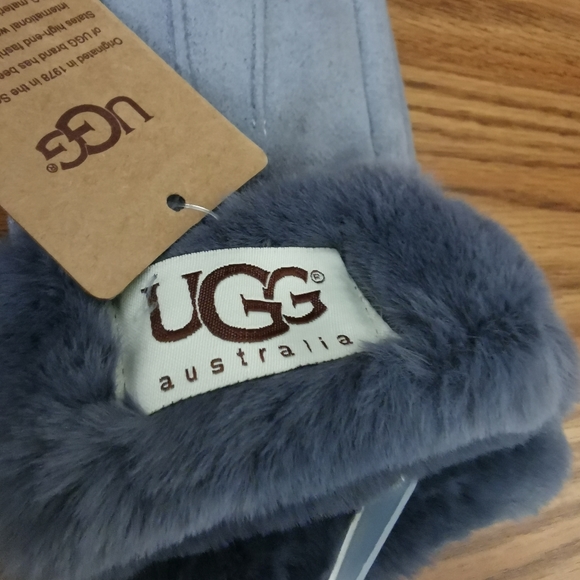 Ugg Australia Gloves Women Sheepskin - Picture 6 of 10